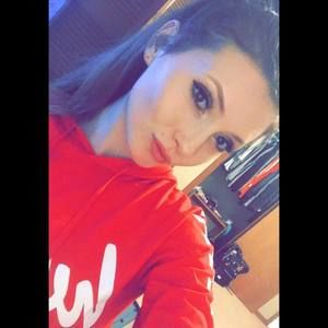 Meet your Posher, Alexis